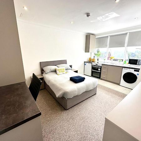 Sunny Modern, Private Apartment,15 Mins To Central London Hendon Exterior photo