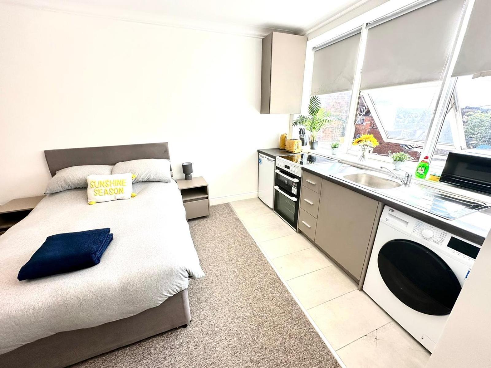 Sunny Modern, Private Apartment,15 Mins To Central London Hendon Exterior photo